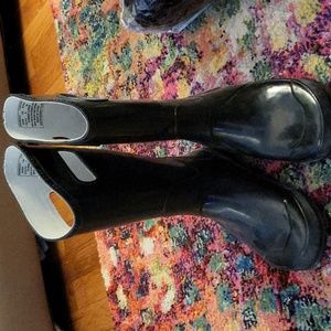 Black Bogs Rain Boots